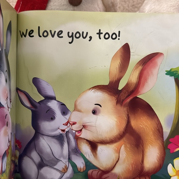 ⛱️2/$5⛱️I love Family, softcover, 2020 - Picture 8 of 10